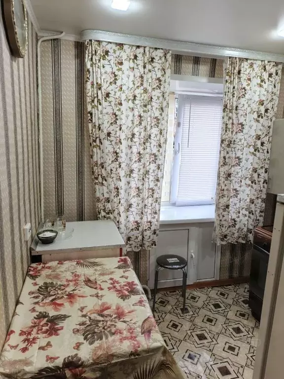 1-к кв. Башкортостан, Кумертау Шахтостроительная ул., 33 (28.0 м) - Фото 2