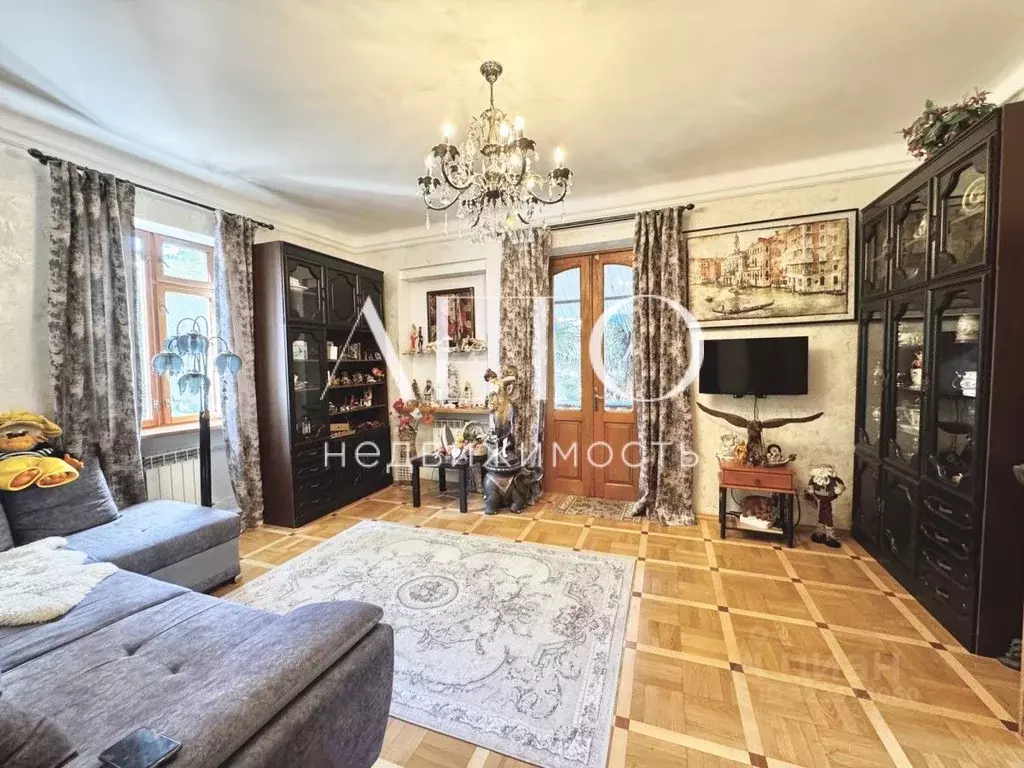 3-к кв. Краснодарский край, Сочи Центральный мкр, ул. Войкова, 49 ... - Фото 2