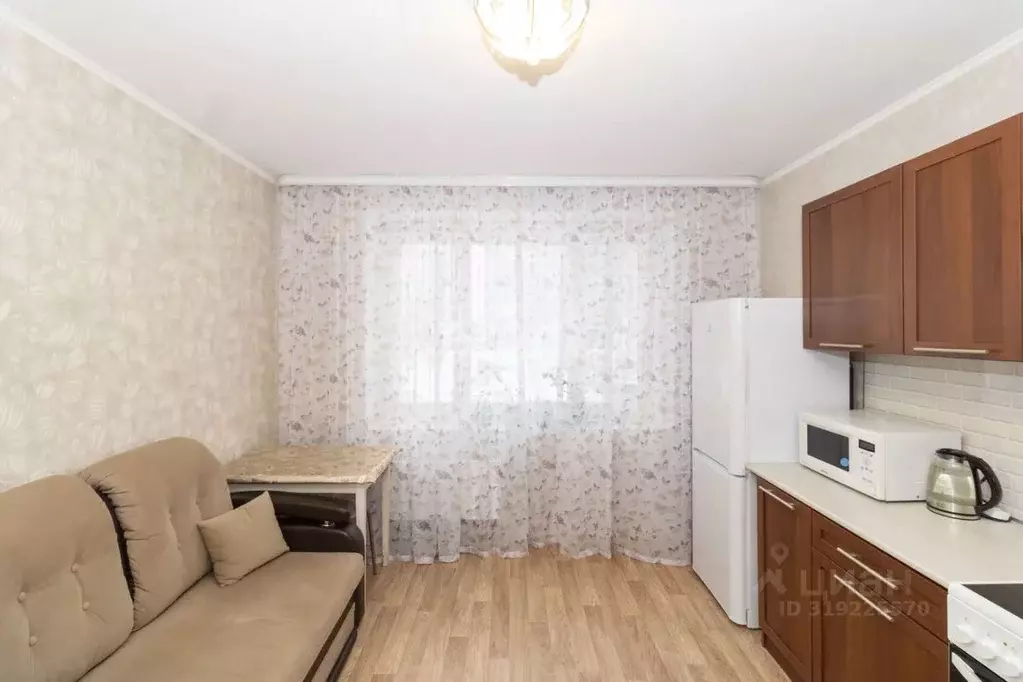 1-к кв. Тюменская область, Тюмень Кремлевская ул., 110к2 (43.0 м) - Фото 0