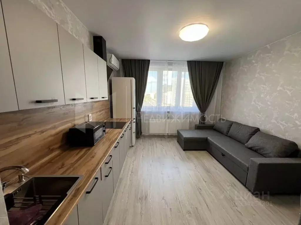 Студия Тюменская область, Тюмень ул. Республики, 204к17 (22.3 м) - Фото 1