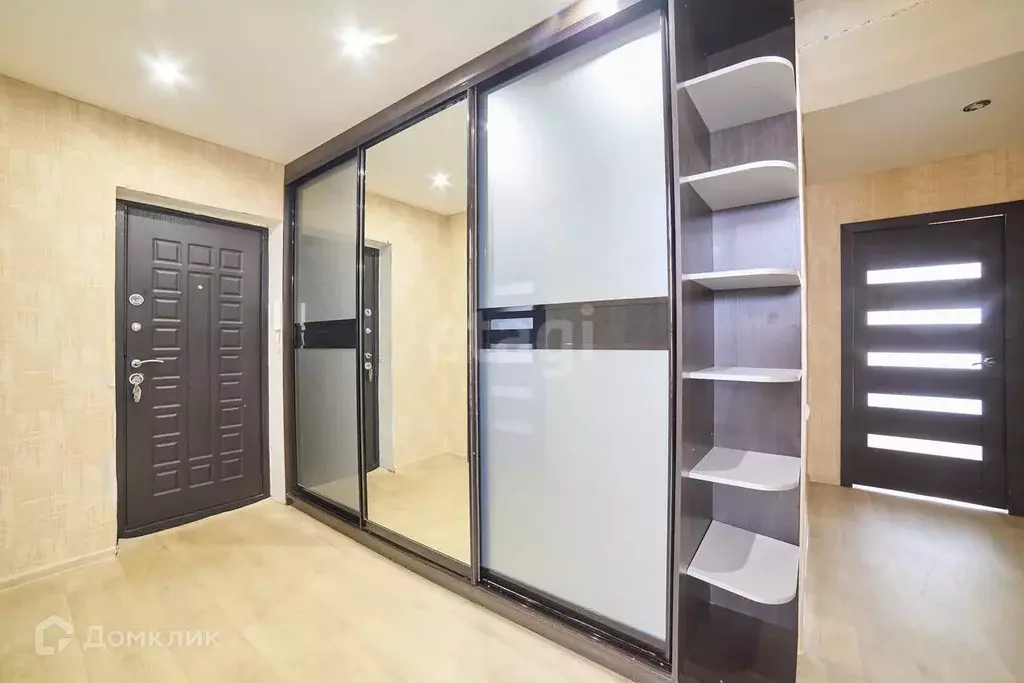 Продаётся 2-к квартира, 55.9 м - Фото 0