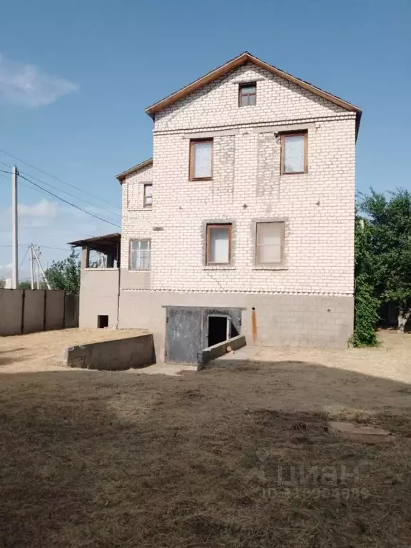 Дом в Волгоградская область, Среднеахтубинский район, Красное с/пос, ... - Фото 0