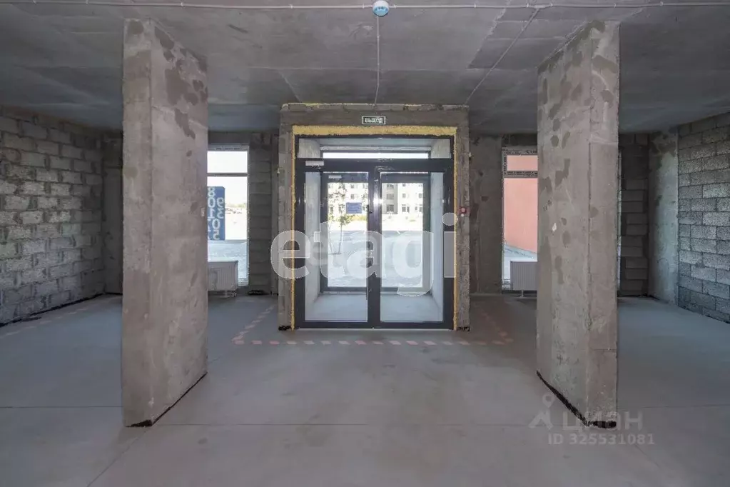 Помещение свободного назначения в Тюменская область, Тюмень ул. ... - Фото 1