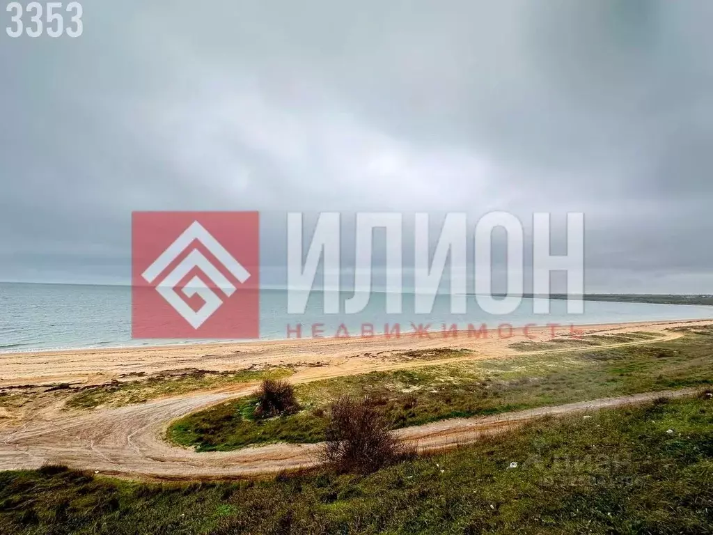 Участок в Крым, Ленинский район, Семисотское с/пос, с. Каменское  (6.3 ... - Фото 2