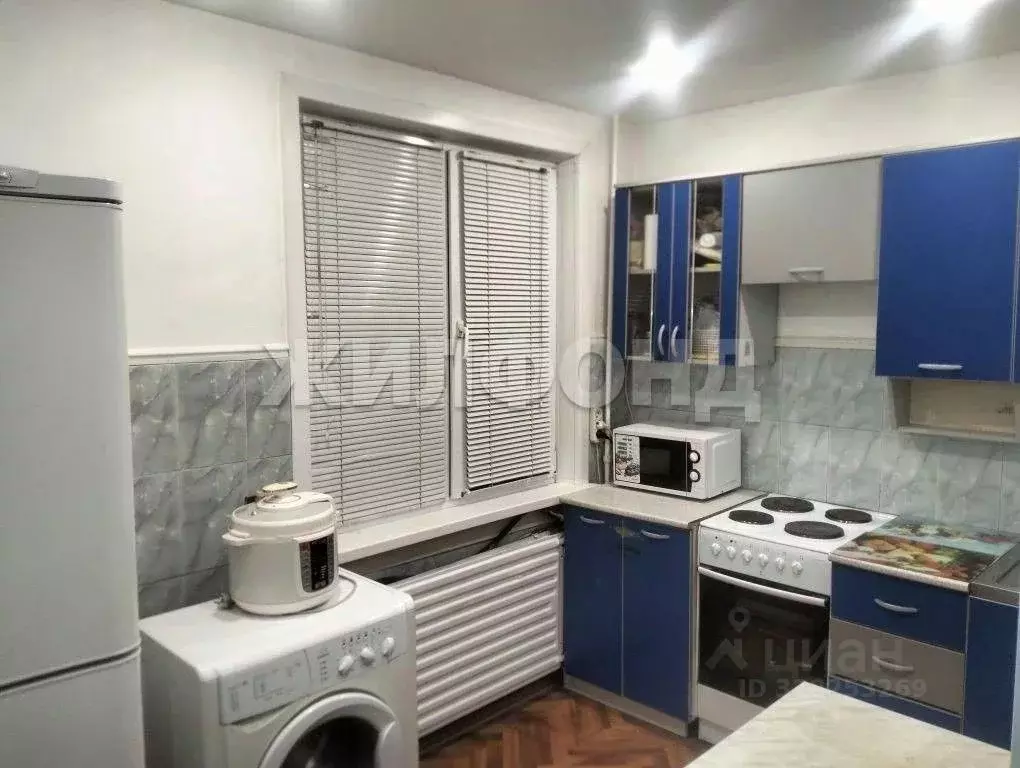 3-к кв. Новосибирская область, Бердск Комсомольская ул., 38 (57.6 м) - Фото 2