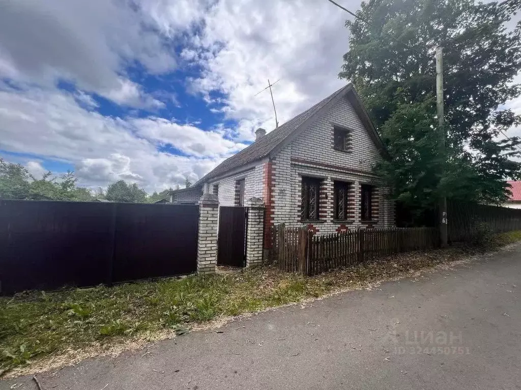 Дом в Ленинградская область, Новая Ладога Волховский район, ул. ... - Фото 1