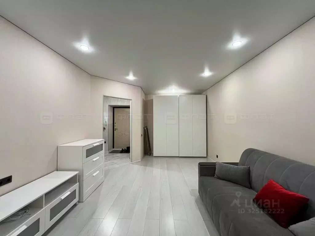1-к кв. Татарстан, Казань ул. Фикрята Табеева, 1 (40.0 м) - Фото 1
