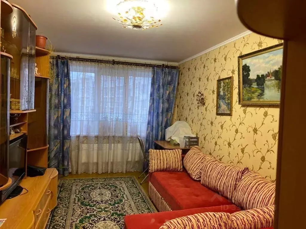 3-к кв. Ленинградская область, Гатчина просп. 25 Октября, 52 (72.5 м) - Фото 2