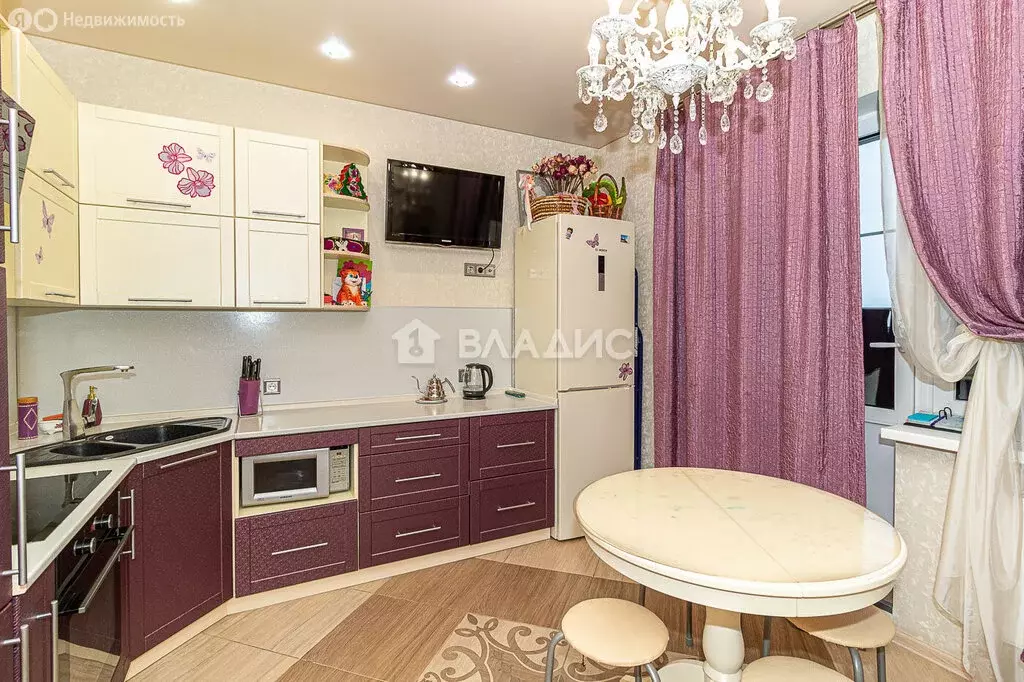 2-комнатная квартира: Владимир, Ставровская улица, 4 (60 м) - Фото 1