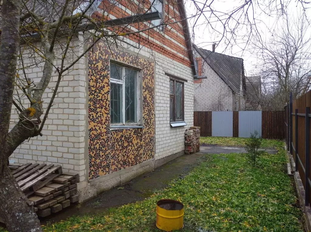 Дом в Адыгея, Тахтамукайский район, Старобжегокайское с/пос, Первомаец ... - Фото 1