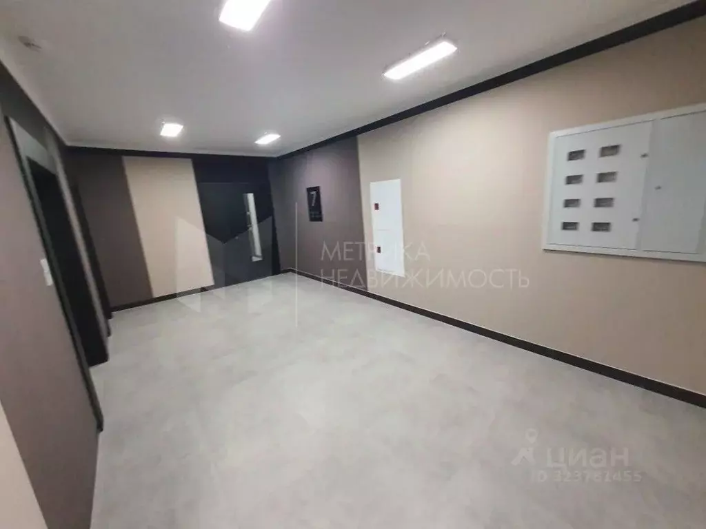 1-к кв. Тюменская область, Тюмень ул. Республики, 204к11 (32.5 м) - Фото 1