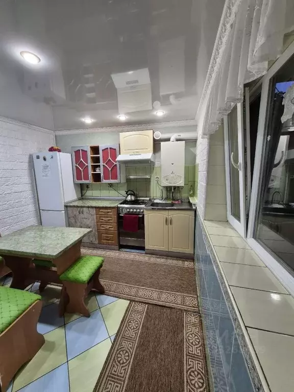 2-к кв. Крым, Феодосия ул. Куйбышева, 17В (60.0 м) - Фото 2