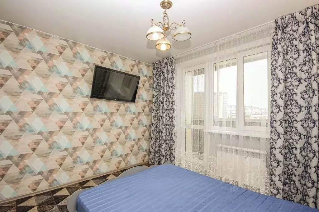 1-к кв. Бурятия, Улан-Удэ ул. Смолина, 67к1 (30.0 м) - Фото 1