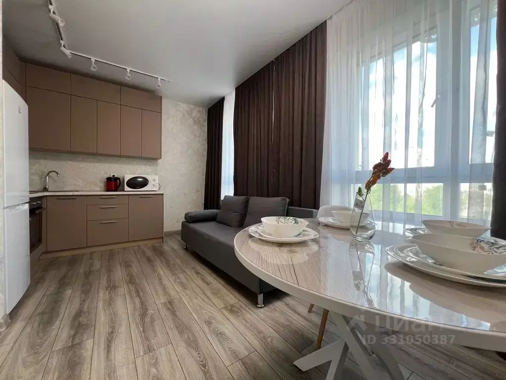 2-к кв. Башкортостан, Уфа Коммунистическая ул., 98/1 (50.0 м) - Фото 1