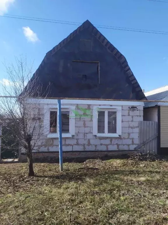 Дом в Белгородская область, Корочанский район, с. Погореловка ... - Фото 1