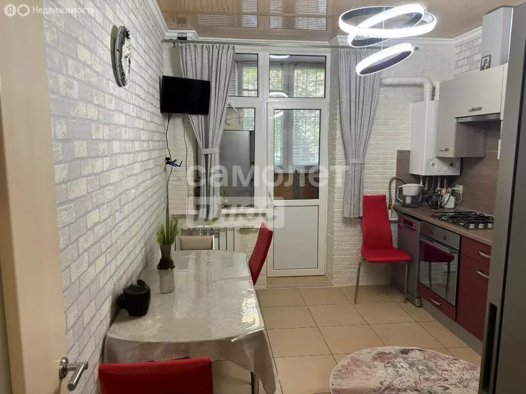2-комнатная квартира: Ставрополь, улица Рогожникова, 5 (59 м) - Фото 1