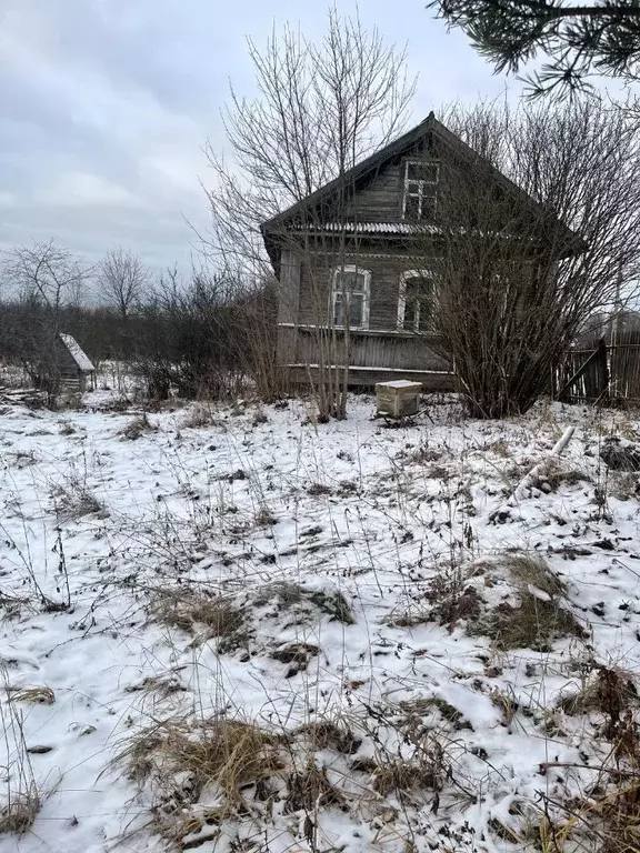 Дом в Новгородская область, Боровичский район, Прогресское с/пос, д. ... - Фото 1