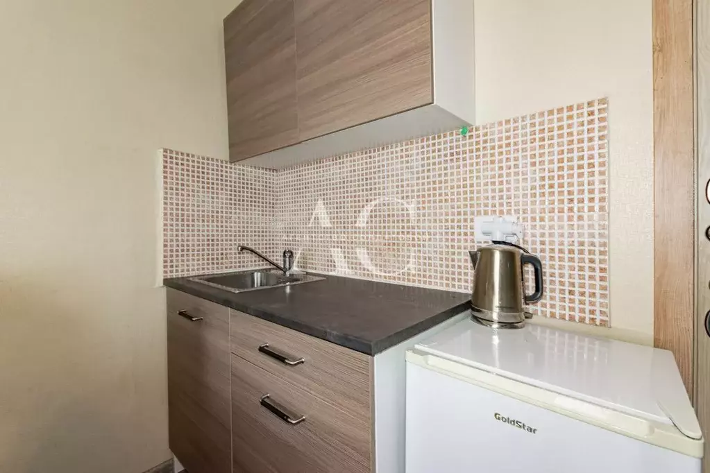 Комната Свердловская область, Екатеринбург ул. Хохрякова, 102 (11.5 м) - Фото 2