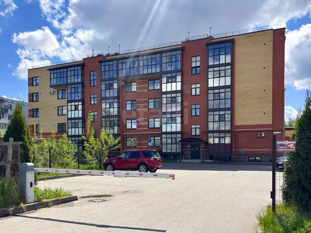 2-к кв. Псковская область, Псков Петровская ул., 4А (69.7 м) - Фото 1