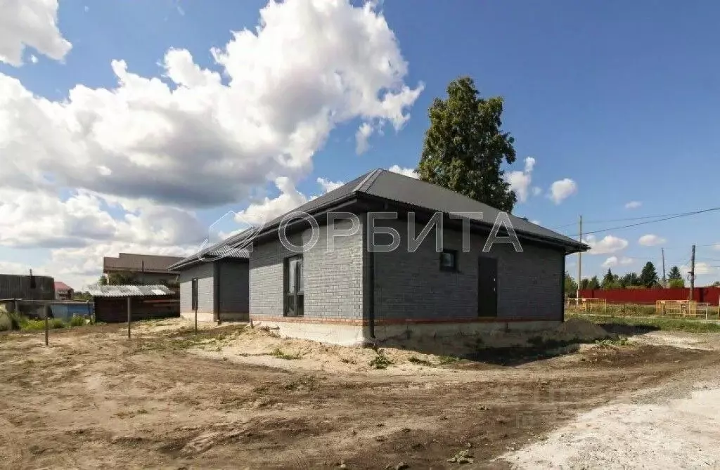 Дом в Тюменская область, Тюменский муниципальный округ, с. Каменка  ... - Фото 1