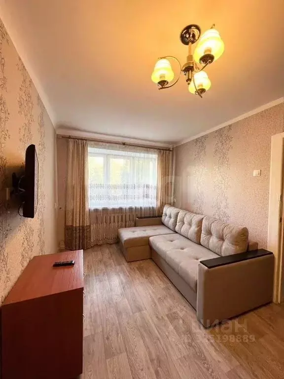 2-к кв. Кировская область, Киров ул. Владимирская, 165 (41.8 м) - Фото 1