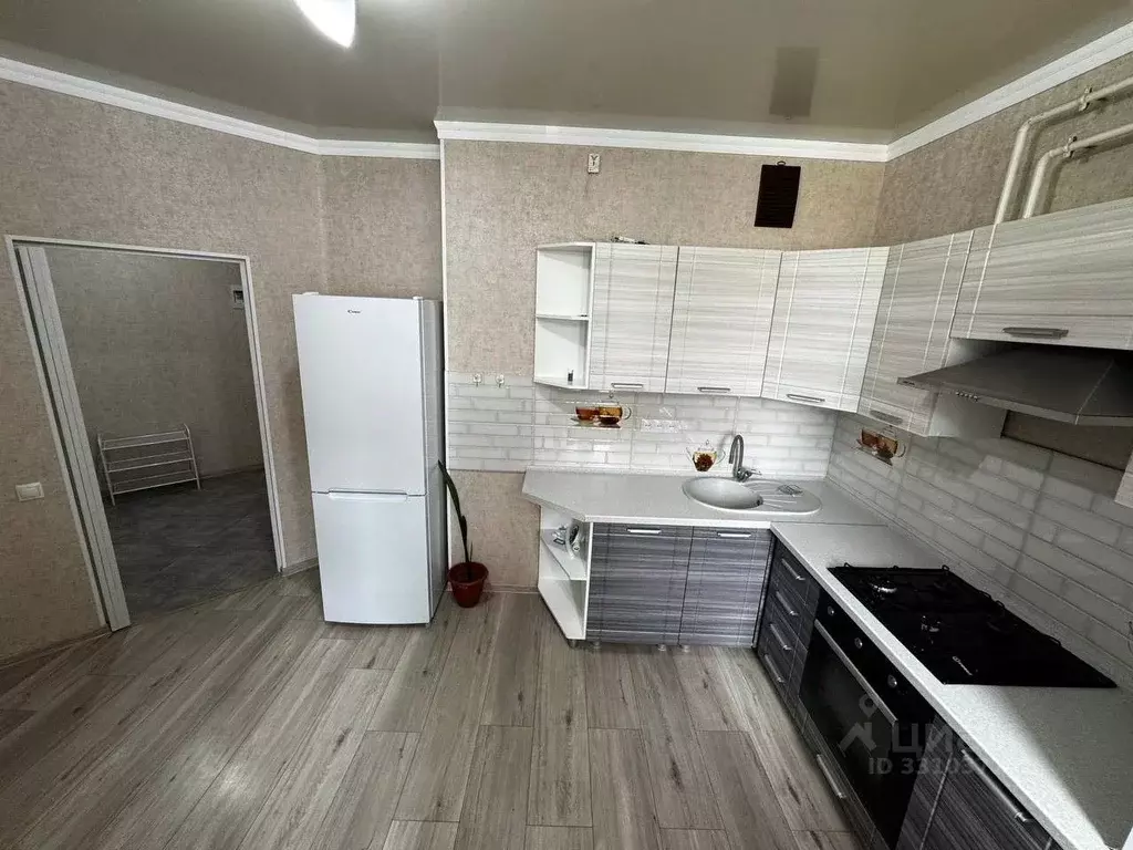 1-к кв. Крым, Симферополь ул. Батурина, 135 (40.0 м) - Фото 1