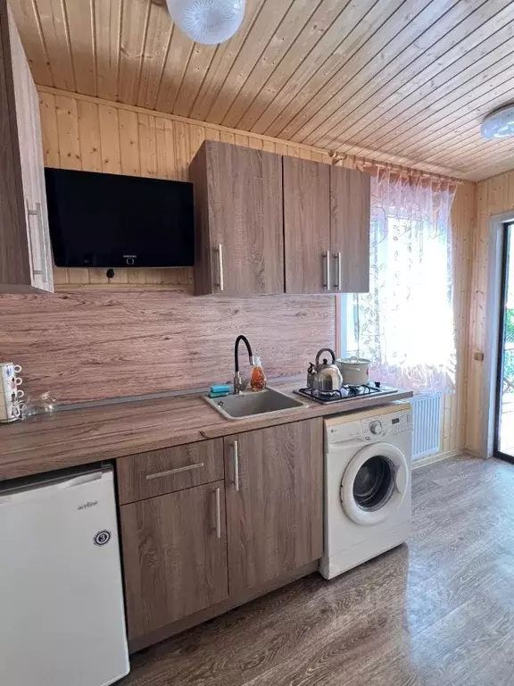 Дом в Краснодарский край, Новороссийск городской округ, с. Мысхако  ... - Фото 0