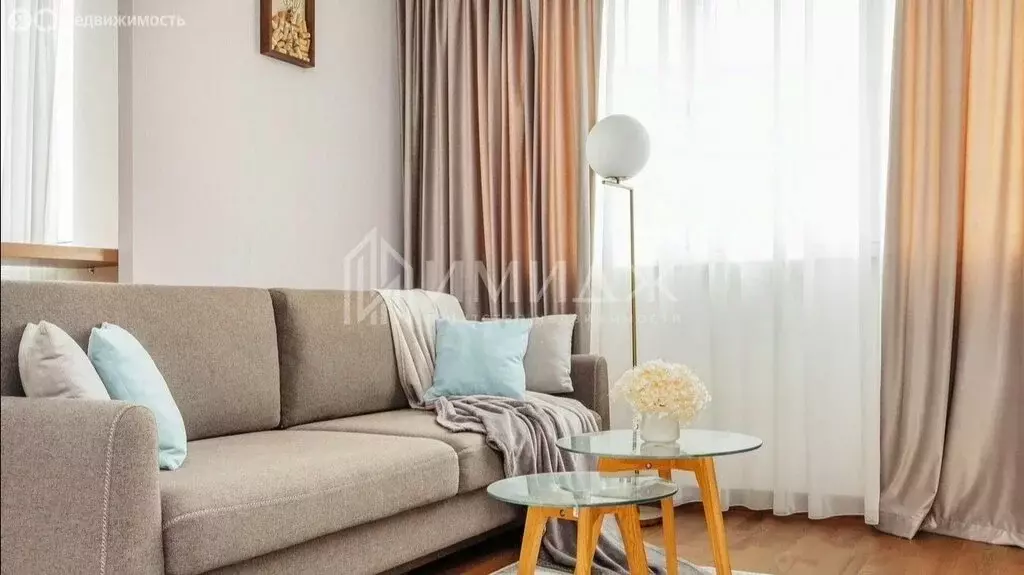 2-комнатная квартира: Сочи, улица Худякова, 7 (75 м) - Фото 1