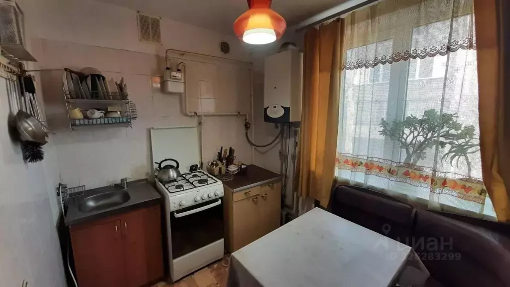 3-к кв. Крым, Кировское пгт ул. Кирова, 12 (65.5 м) - Фото 1