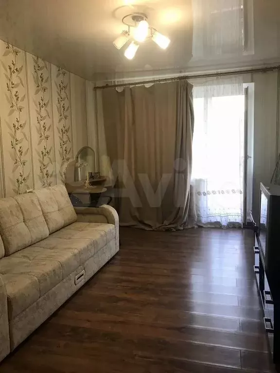 1-к. квартира, 37 м, 2/10 эт. - Фото 1