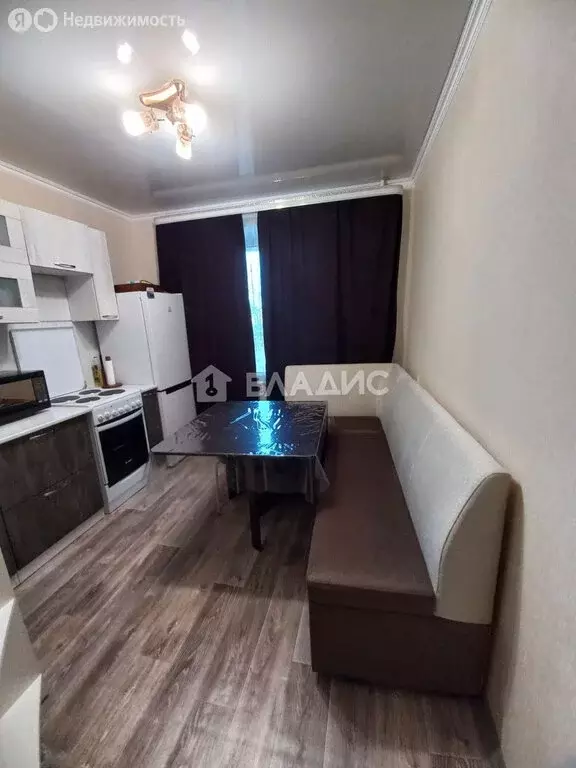 1-комнатная квартира: Тобольск, микрорайон 7А, 35Б (32 м) - Фото 1