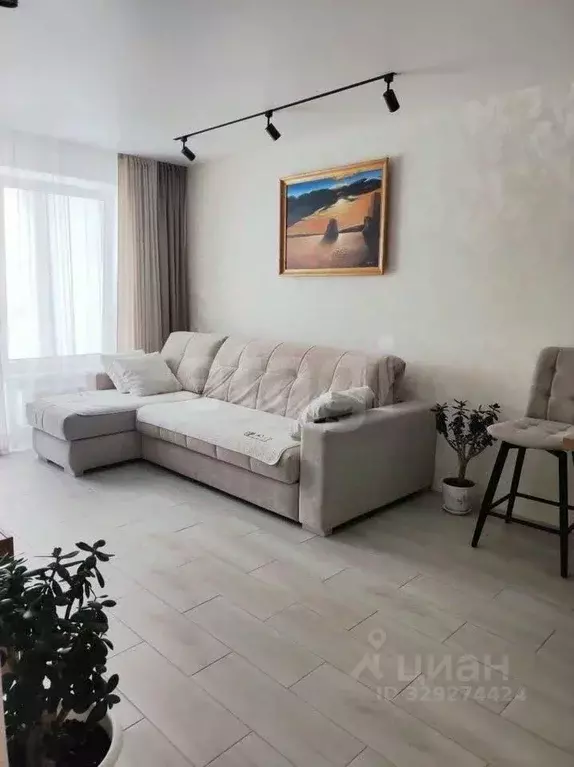 2-к кв. Кировская область, Киров ул. Тимирязева, 7к1 (49.9 м) - Фото 1
