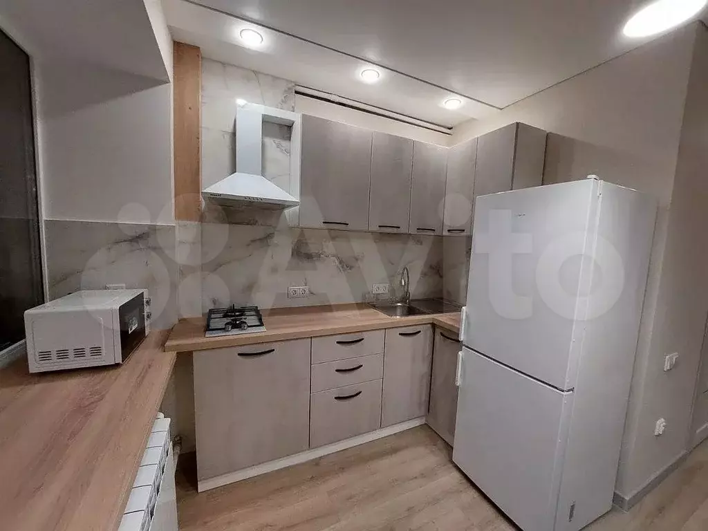1-к. квартира, 40 м, 2/9 эт. - Фото 0