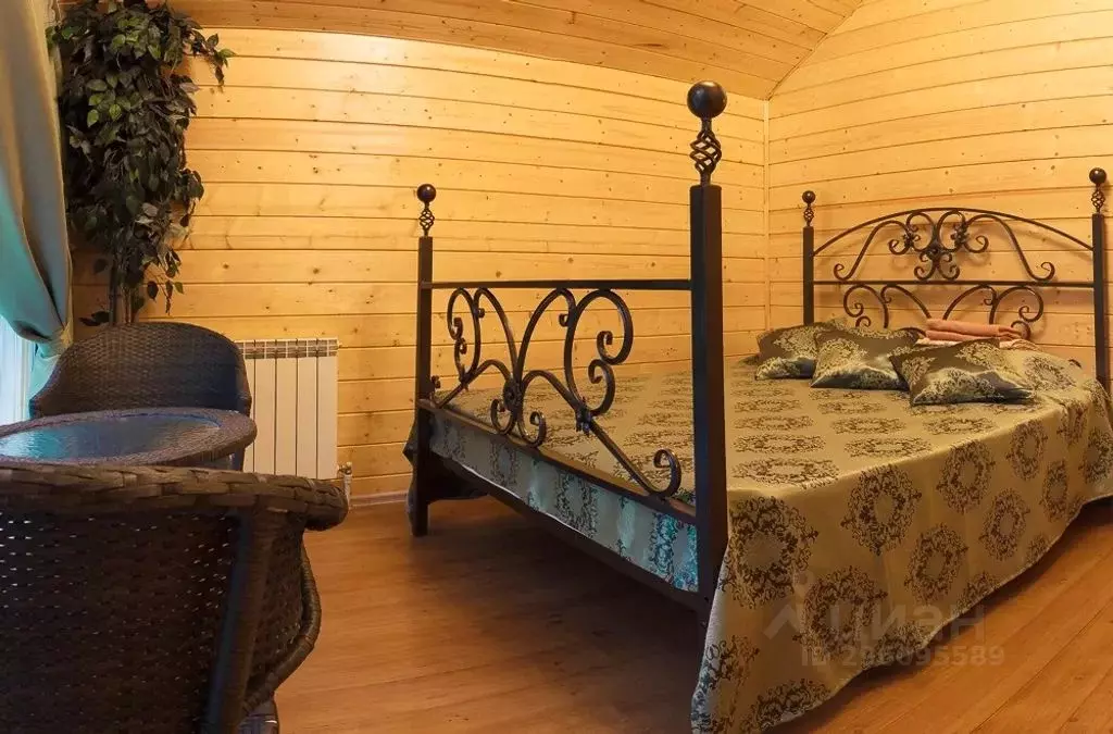 Дом в Воронежская область, Семилукское с/пос  (250 м) - Фото 1