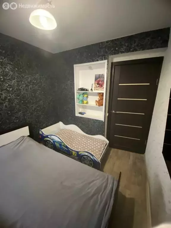 4-комнатная квартира: Нижний Новгород, улица Островского, 11 (58.8 м) - Фото 1