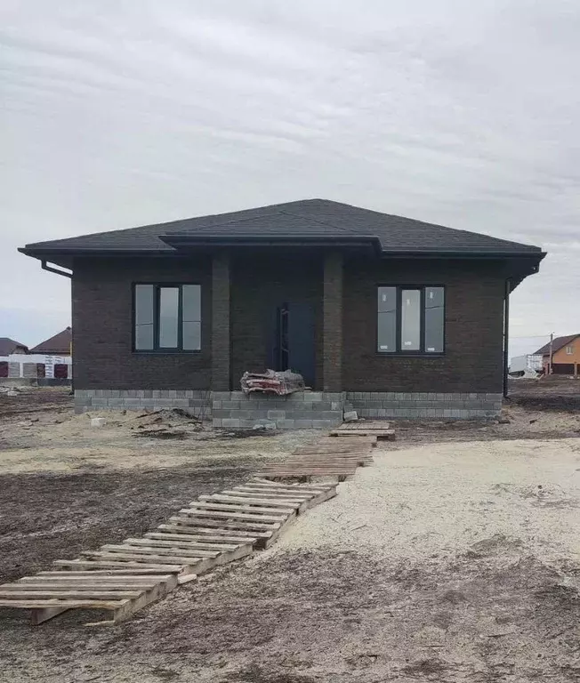 Дом в Белгородская область, Старооскольский городской округ, с. Озерки ... - Фото 0