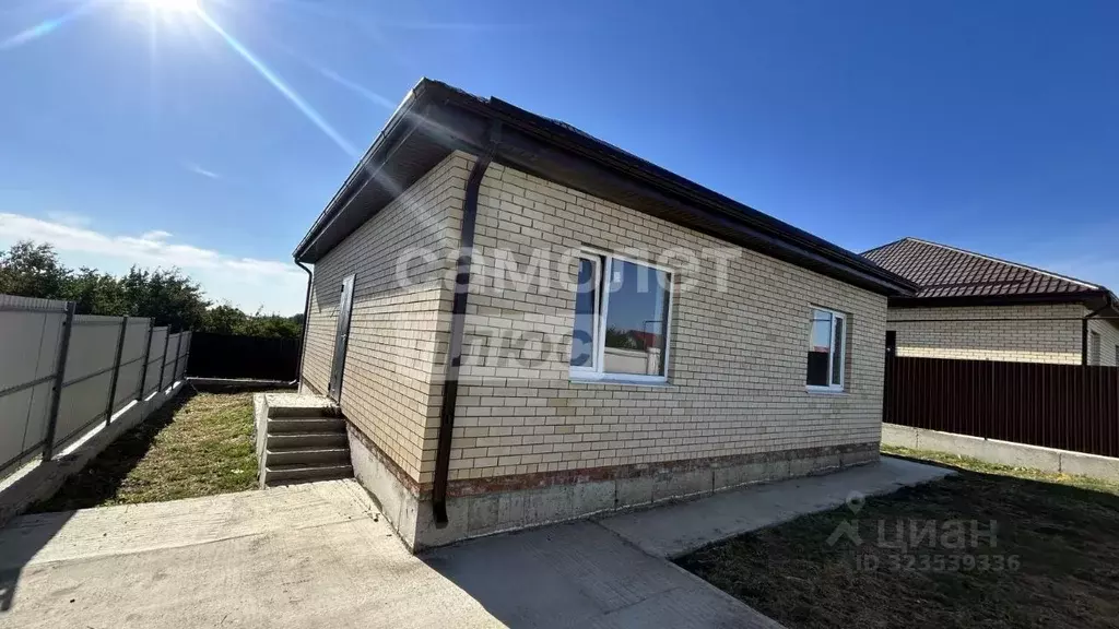 Дом в Краснодарский край, Динской район, Мичуринское с/пос, пос. ... - Фото 1