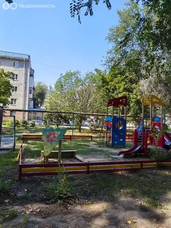 3-комнатная квартира: Энгельс, улица Льва Кассиля, 16 (59 м) - Фото 0