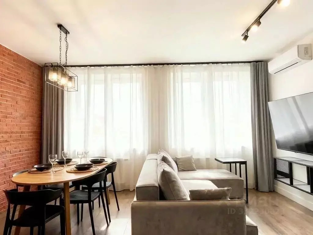 3-к кв. Пермский край, Пермь ул. Решетникова, 19 (106.0 м) - Фото 1