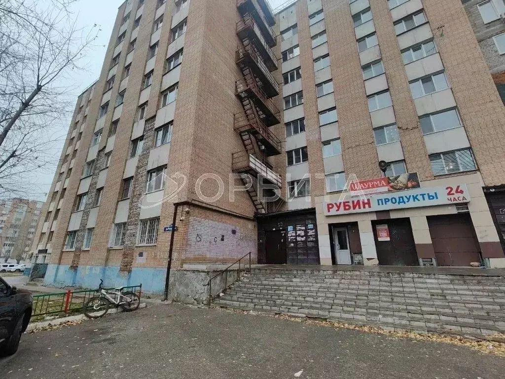 Комната Тюменская область, Тюмень ул. Республики, 214 (13.0 м) - Фото 2