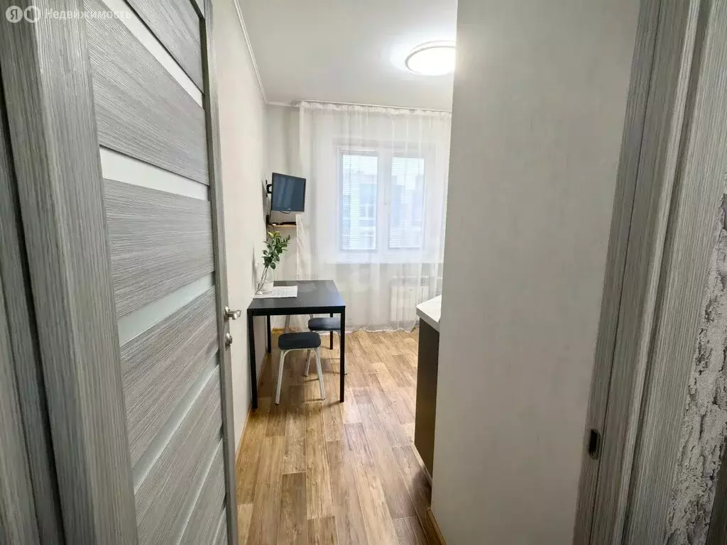 1-комнатная квартира: Тюмень, улица Николая Ростовцева, 12 (40.1 м) - Фото 2