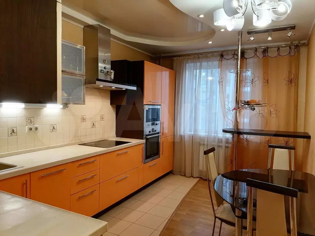 3-к. квартира, 70м, 6/10эт. - Фото 0