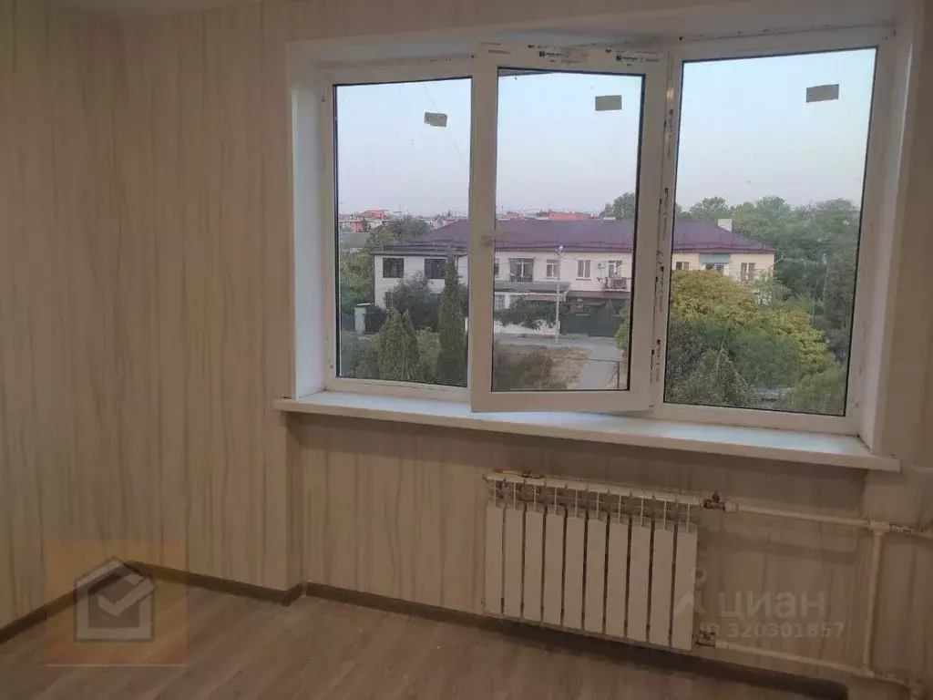 Комната Севастополь ул. Героев Подводников, 8 (13.5 м) - Фото 1