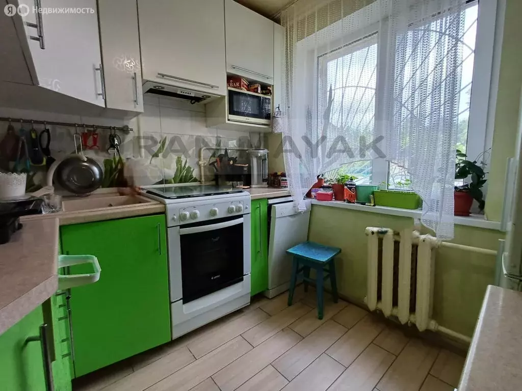 3-комнатная квартира: Майкоп, улица Чкалова, 73 (62.7 м) - Фото 1
