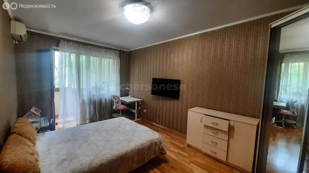 2-комнатная квартира: Симферополь, улица Героев Сталинграда, 23 (50 м) - Фото 1