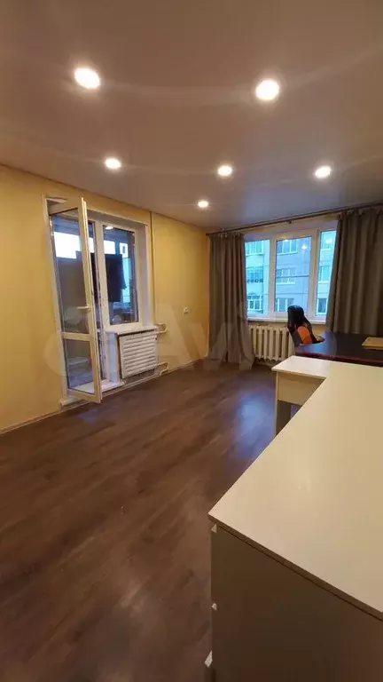 2-к. квартира, 56 м, 7/9 эт. - Фото 0