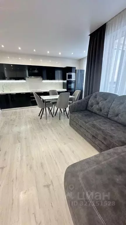 3-к кв. Свердловская область, Екатеринбург ул. Краснолесья, 141 (80.0 ... - Фото 2