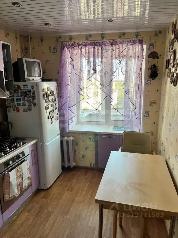 2-к кв. Вологодская область, Череповец Первомайская ул., 15 (48.0 м) - Фото 0
