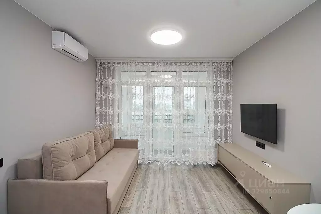 1-к кв. Тюменская область, Тюмень ул. Энергетиков, 42Б (36.7 м) - Фото 1