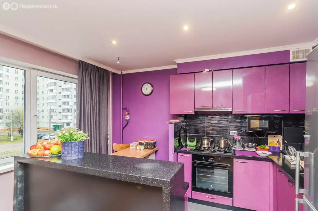 3-комнатная квартира: Пермь, Красноводская улица, 18 (69 м) - Фото 1